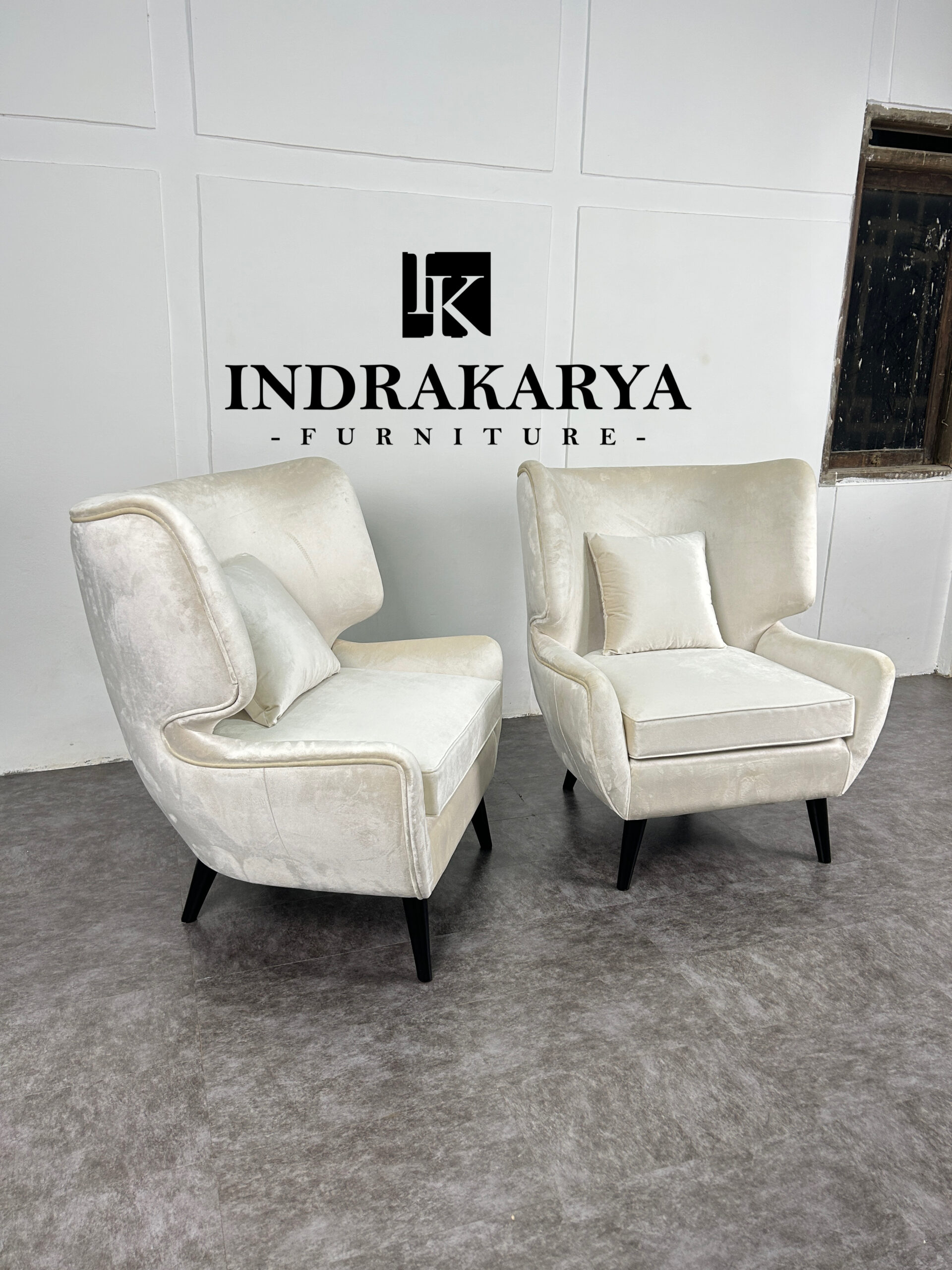 Dgiri Velvet Fabric Lounge Chair -2