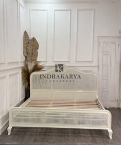 Eropan Classic Rattan Bed -2