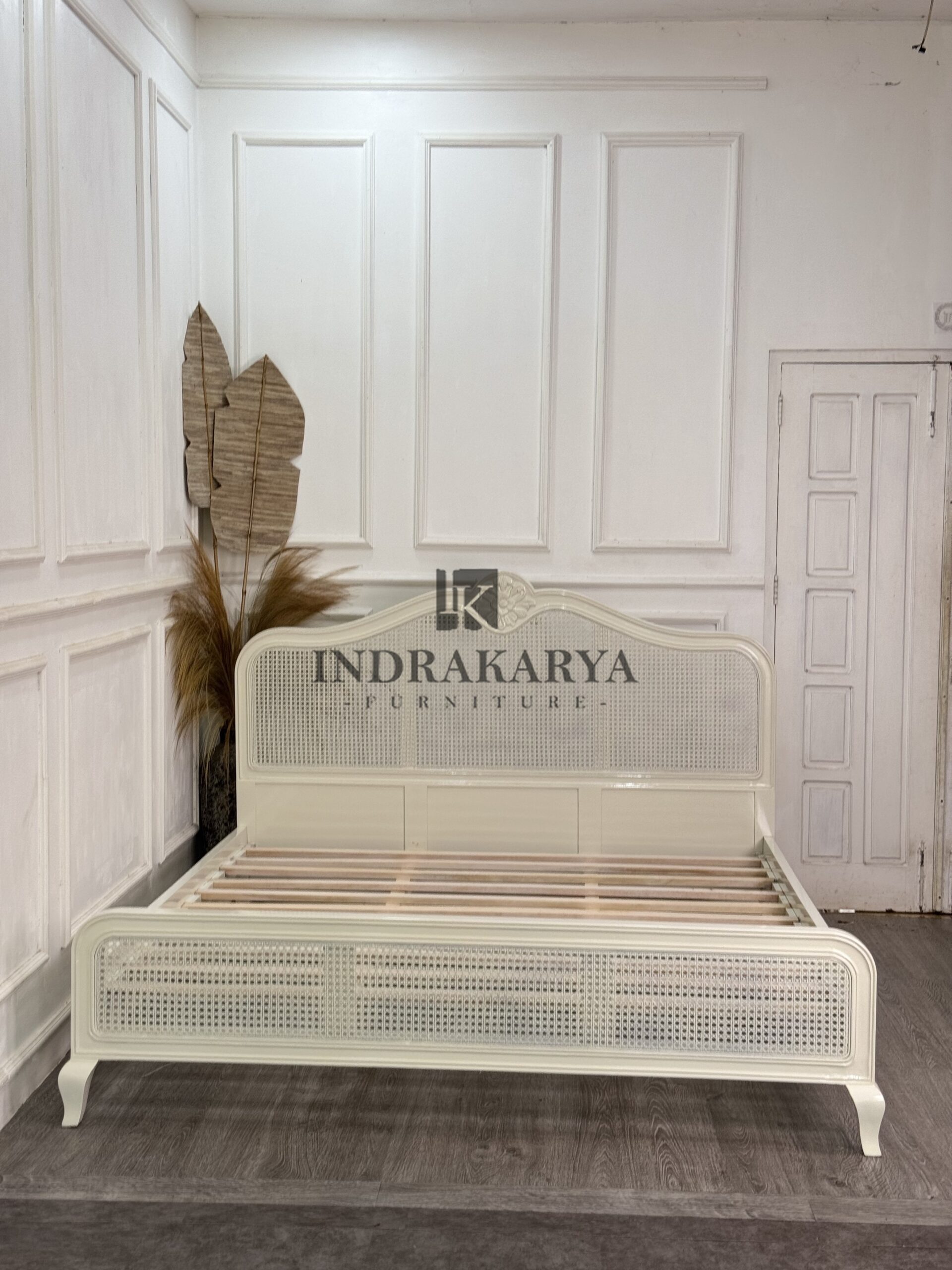 Eropan Classic Rattan Bed -2