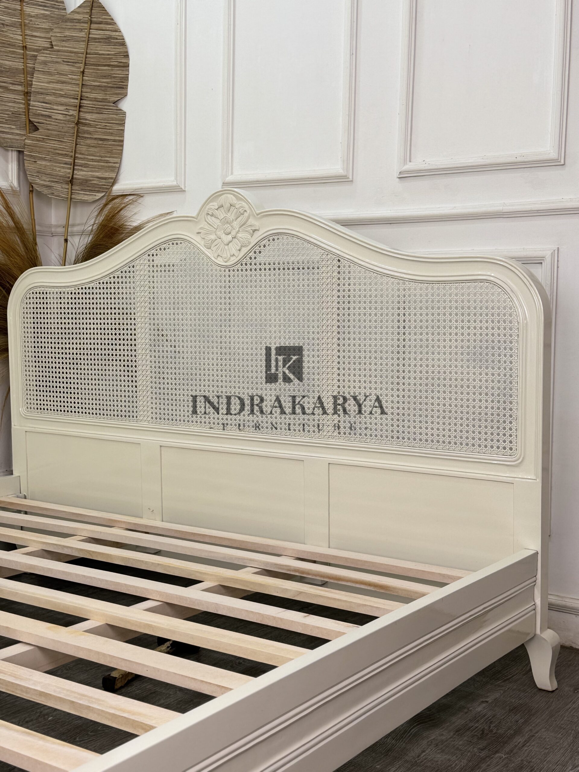 Eropan Classic Rattan Bed 3