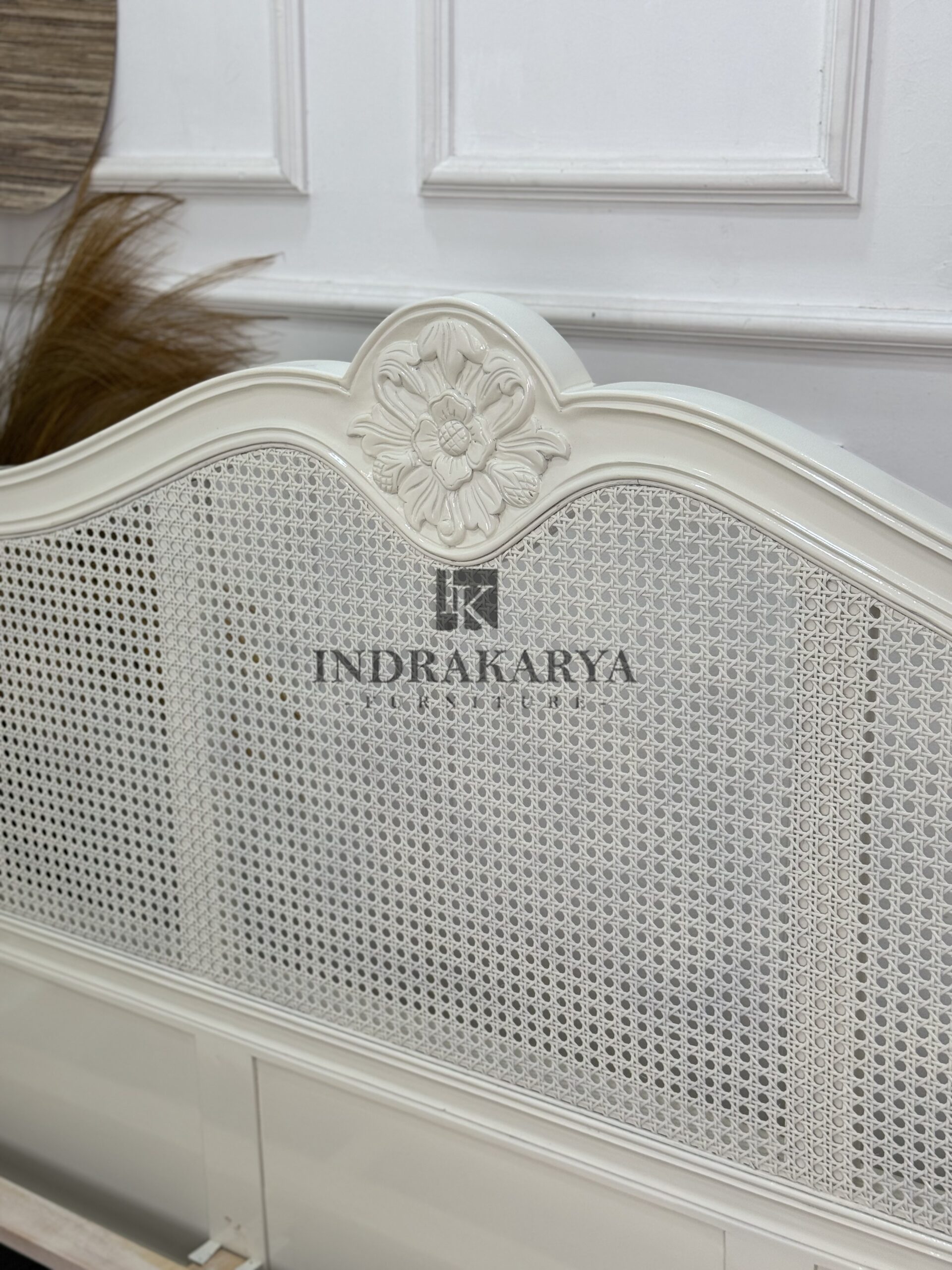 Eropan Classic Rattan Bed 5