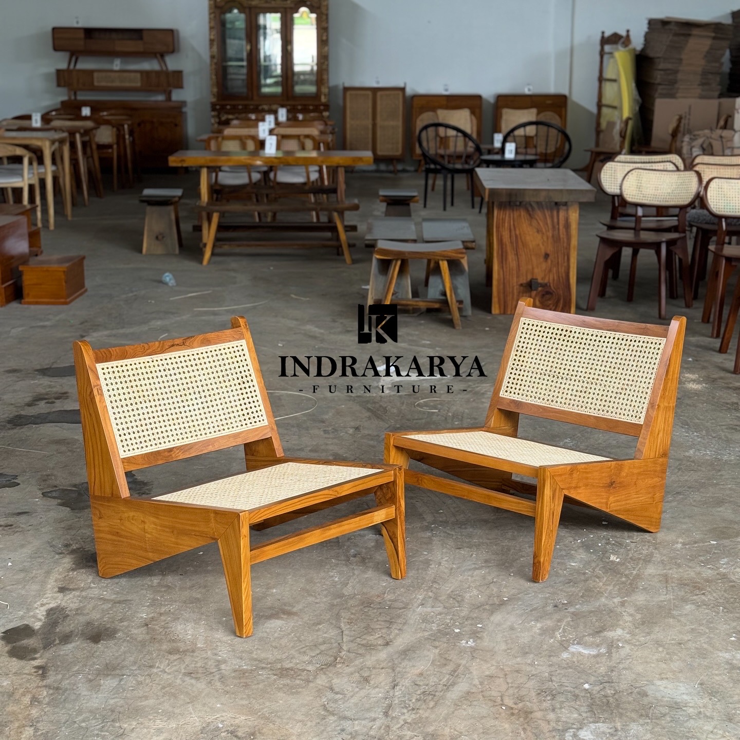 Lazy Shape N Rattan Lounge Chair -2