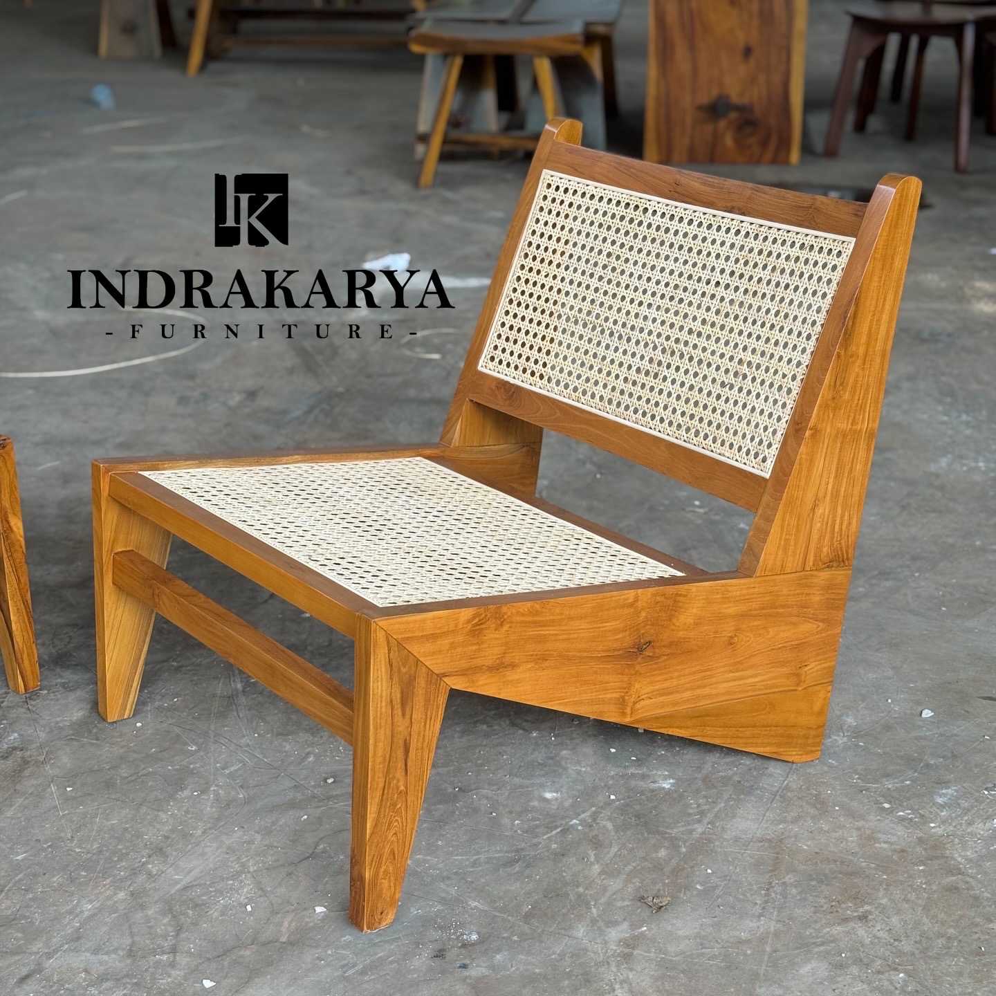 Lazy Shape N Rattan Lounge Chair 4