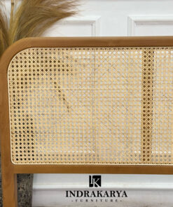 Monarch Cane Bed 5