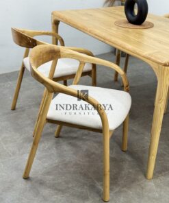 Pinshome Teak Dining Table 3