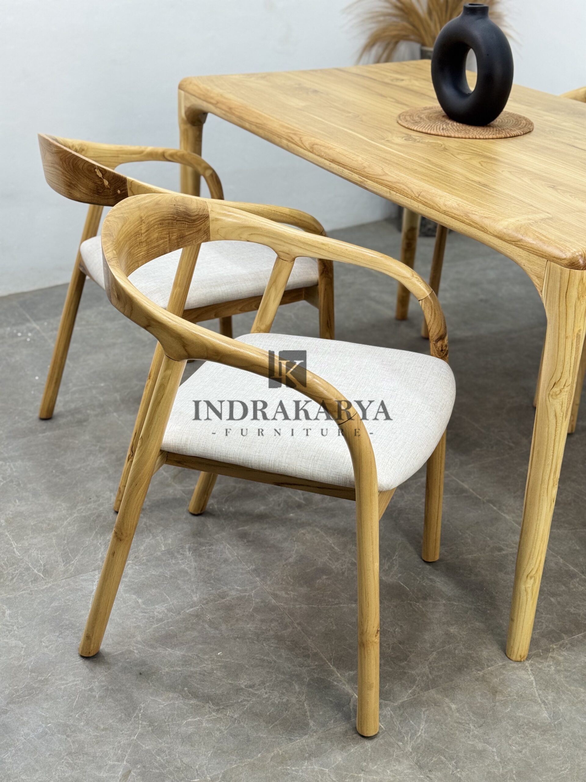 Pinshome Teak Dining Table 3