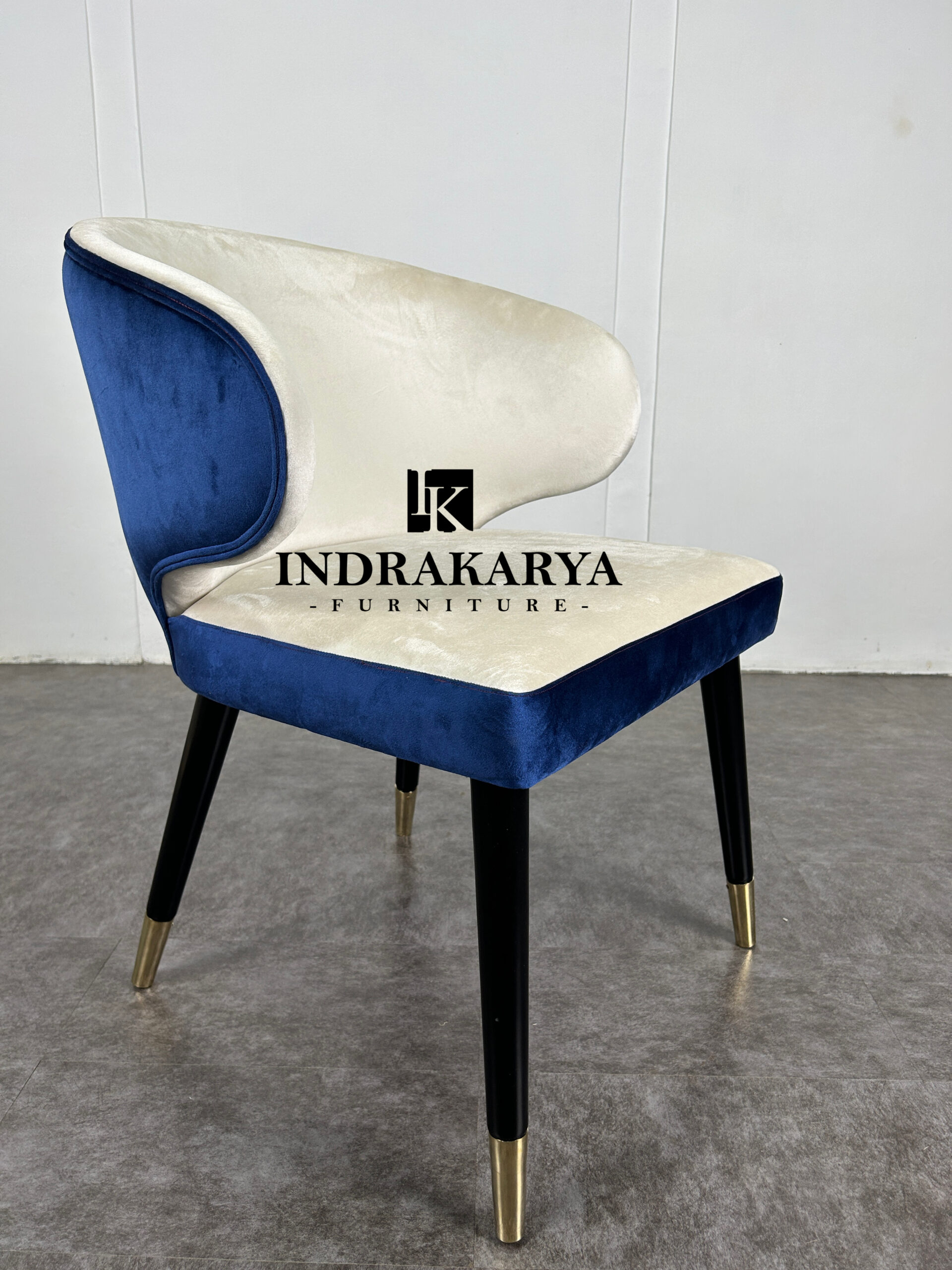 Veloura shell chair 4