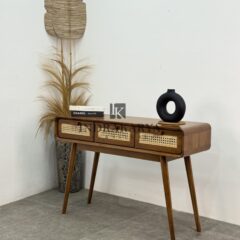 Zenori Cane Console