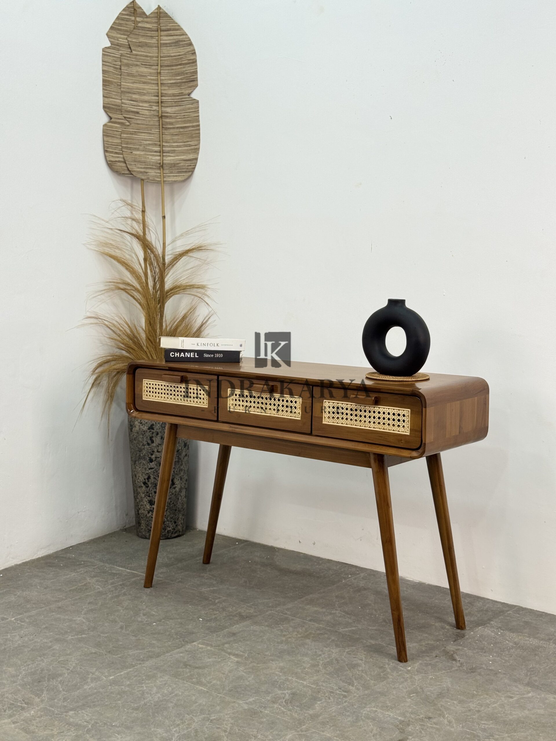 Zenori Cane Console